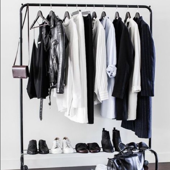 Meet your Posher, Bri - Picture 1 of 1